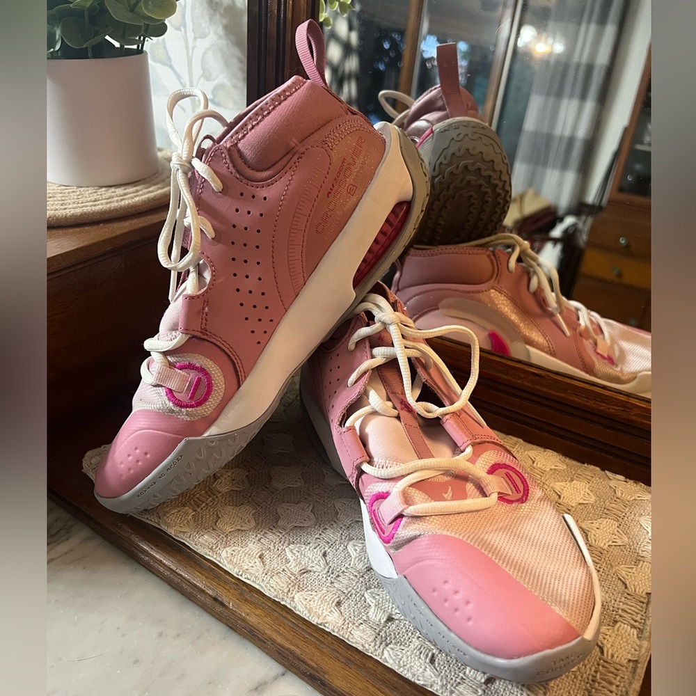 NIKE Air Zoom Crossover 2 Classic Athletic Sneakers Pink on Pink Girl's Size 7Y